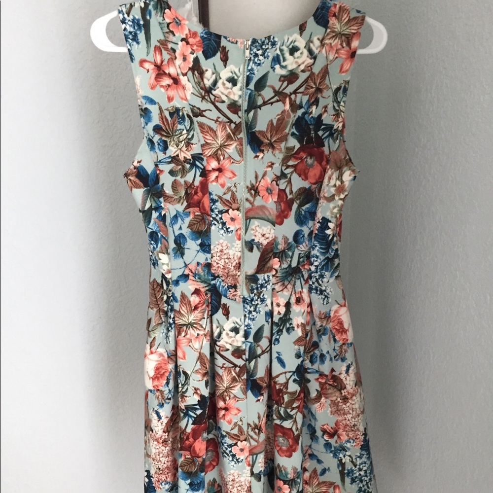 Persaya Flower Dress L size, good condition